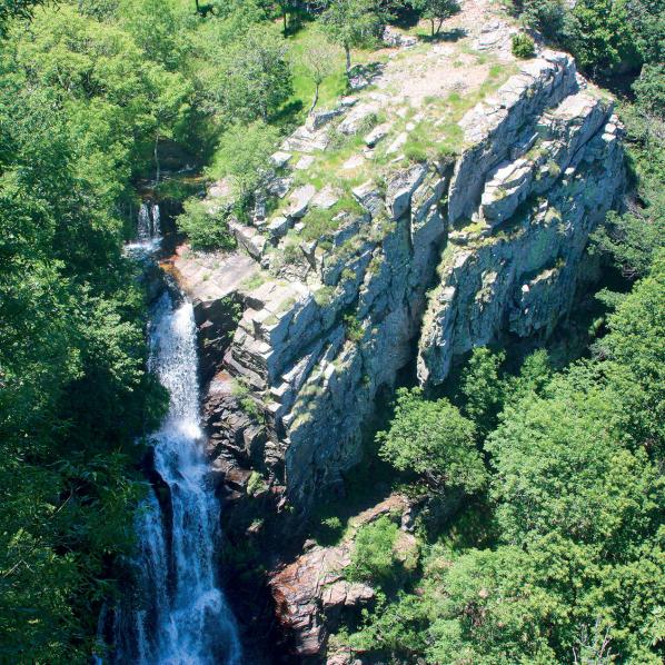 Vue aérienne de la cascade de Cubserviès