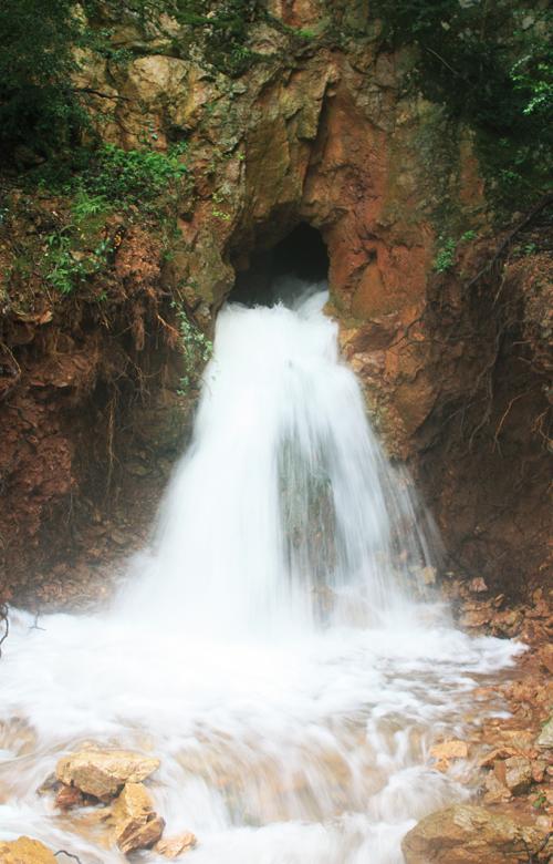 CASCADE DE TUFF - MERVEILLE ENS